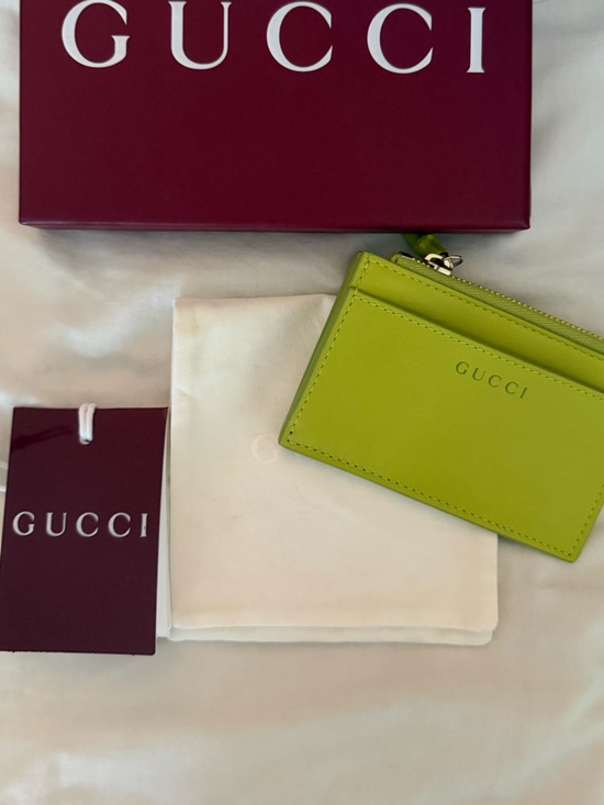 Gucci Accessories - Gucci Bamboo Lime Green Leather Card Holder with Zip Pocket NIB